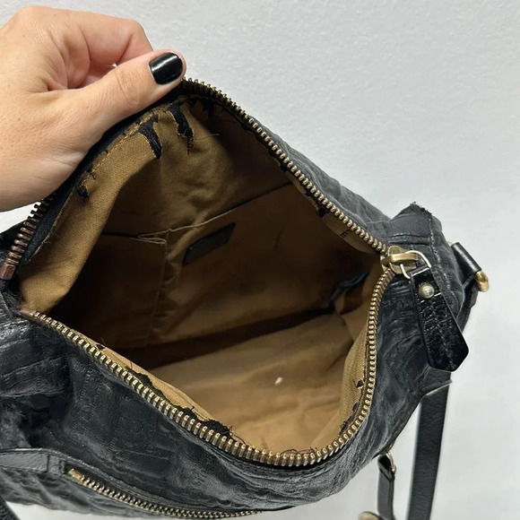 Fendi FF Quilted Coated Canvas Embossed Crossbody Bag Purse Designer Black Gold - Picture 13 of 17